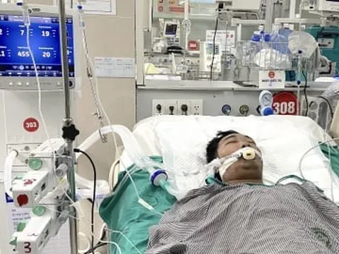 Ít nhất 12 người tử vong trong vụ cháy chung cư mini ở Hà Nội