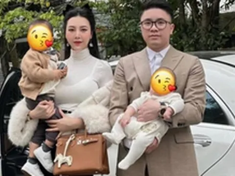 Hôn nhân viên mãn của hội cựu tiếp viên hàng không