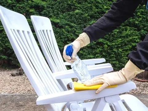 7 mẹo làm sạch đồ nội thất ngoài trời