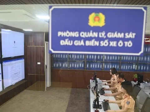 Người trúng đấu giá sẽ bị thu hồi biển số ô tô và không được hoàn tiền trong trường hợp nào?