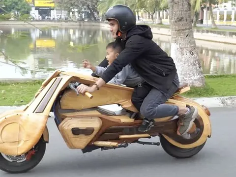 Ông bố 9X chế mô tô BMW concept từ xe 'đồng nát' vì thấy con trai không có đồ để chơi