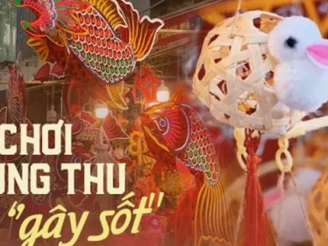 Đèn lồng hot nhất phố Hàng Mã giúp tiểu thương đạt lợi nhuận "khủng": Một ngày bán 300 chiếc, khách đông nghịt, liên tục cháy hàng
