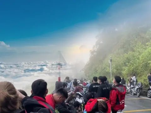 Trào lưu săn mây Ba Vì đang gây sốt: Lý do khiến các bạn trẻ lựa chọn địa điểm này là gì?