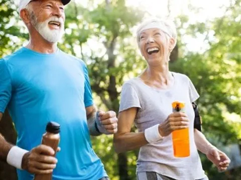 Người sống thọ thường có 4 đặc điểm này, số 1 ít ai ngờ tới