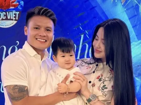 Quang Hải xuất hiện cùng Chu Thanh Huyền trong tiệc gia đình