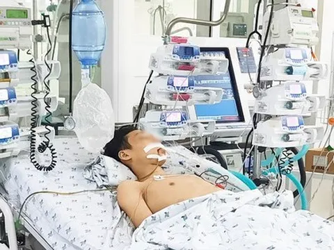 Nam sinh 15 tuổi suýt chết vì bệnh cực kỳ nguy hiểm, dấu hiệu cảnh báo chỉ đau bụng và mệt