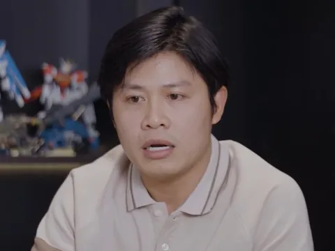 Bố đơn thân nổi tiếng dùng tiền thuê người làm hết việc nhà, dành công sức và thời gian để dạy con