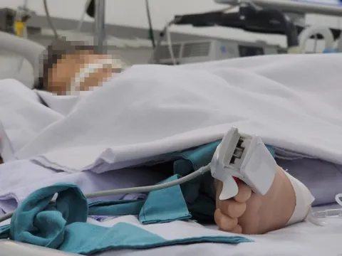 1 trẻ mắc bệnh tay chân miệng nặng tử vong