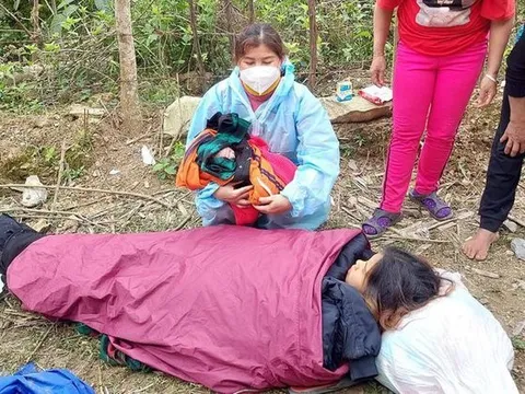 Cống hiến thầm lặng của những "cô đỡ thôn bản" vùng cao: “Cánh tay nối dài” của ngành y tế tại vùng núi biên giới (Bài 1)