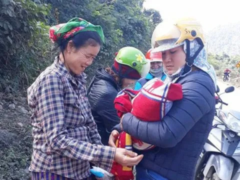 Cống hiến thầm lặng của những "cô đỡ thôn bản" vùng cao: Chuyện chưa kể về những người đỡ đẻ miễn phí vùng khó khăn (Bài 2)