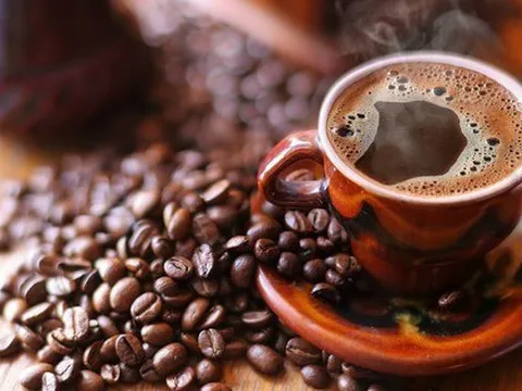 Uống cà phê giúp… ngủ ngon hơn?