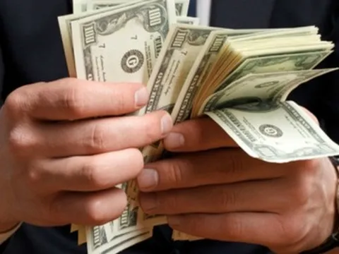 Tâm lý học: 6 đặc điểm của đàn ông giàu và sắp giàu