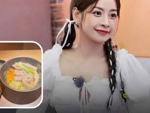 Xôn xao thông tin quán phở của Chi Pu bị chê đắt: 200k/bát phở với quẩy và trứng, dân mạng nói gì?