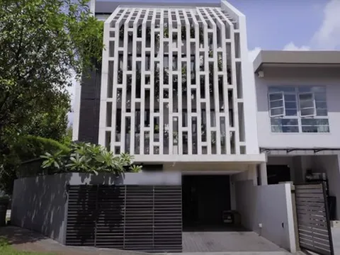 Vợ chồng xây nhà 240m2 rộng rãi, làm tường độc đáo giúp cách nhiệt và âm thanh tốt