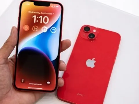 Lộ diện iPhone giá 10 triệu đồng: Mạnh như iPhone 15, ngoại hình vừa sang vừa xịn!