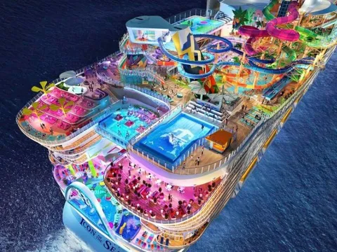 Cận cảnh con tàu du lịch khổng lồ lớn gấp 5 lần Titanic huyền thoại: Sức chứa 10.000 người, dài hơn ba sân bóng đá