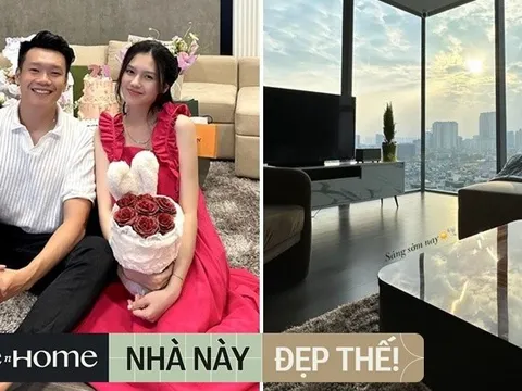 Bên trong căn hộ cao cấp của vợ chồng Thành Chung: Phòng khách tường kính view khủng ngắm trọn Hà Nội