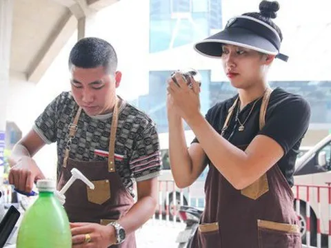 Trào lưu bán "cafe dạo" ở Hà Nội