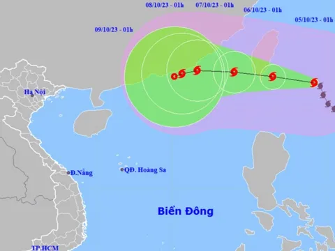 Bão Koinu giật trên cấp 17 sắp vào Biển Đông