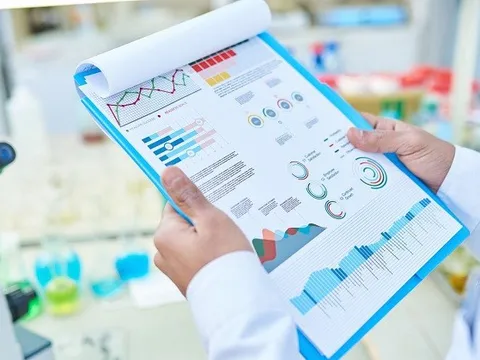 Chàng sinh viên làm giả kết quả xét nghiệm ADN để lấy được người mình yêu