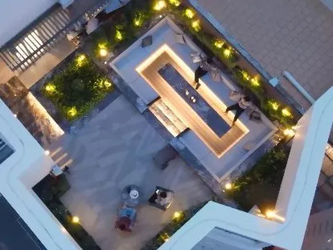Penthouse 600m2 sang xịn ở trung tâm Sài Gòn, chủ nhân bỏ không, lâu lâu ghé qua làm một việc