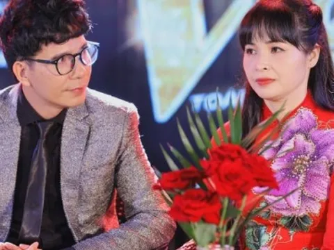 Ca sĩ ở nhà 100 tỷ Trang Nhung tái xuất làm giám khảo, gây bất ngờ với nhan sắc tuổi 50