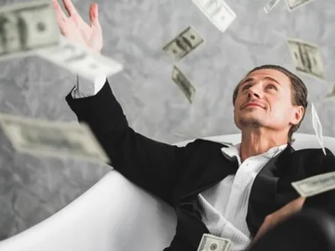 10 thói quen người giàu làm mỗi ngày: Biến người tầm thường trở nên xuất sắc, tiền đồ đi lên rõ rệt