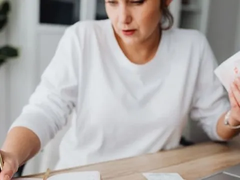 8 lời khuyên về tiền bạc mà bạn không nên thực hiện theo