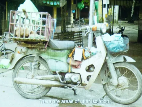 Một phương tiện đi lại của hầu hết người Việt trở thành “nhân vật chính” trong phim của đạo diễn Anh: Tái hiện Việt Nam "lạ mà quen"