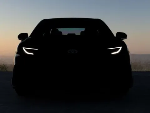 Toyota hé lộ mẫu sedan bí ẩn, nhiều khả năng là Camry thế hệ mới mà nhiều người Việt đang mong chờ