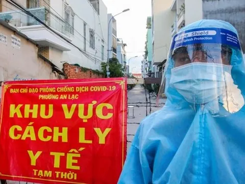 Có sự thay đổi gì khi chuyển COVID-19 từ nhóm A sang nhóm B?