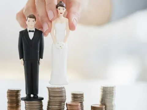 Các cặp đôi tận dụng "đồ đi mượn" để cắt giảm chi phí đám cưới