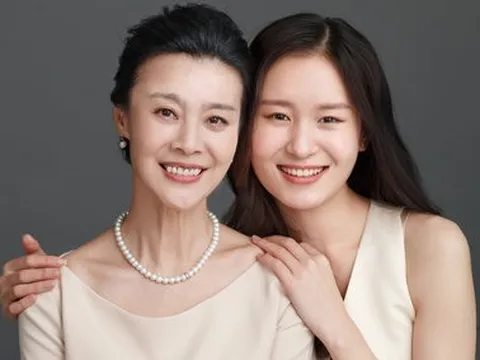 Tôi 55 tuổi, từng chăm sóc 10 người già, nhận ra: Cha mẹ già cần con cái quan tâm, không phải “người ngoài” như tôi!