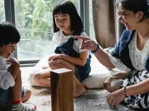 63 tuổi có 4 căn nhà, tiền tiêu không hết nhưng tôi lại làm "osin" chăm cháu suốt 5 năm mới nhận ra sai lầm