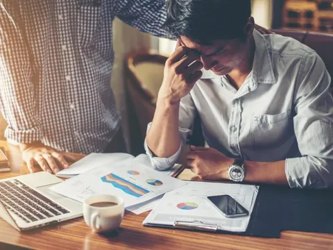 Khởi nghiệp với gần 2 triệu đồng trong túi, thành tỷ phú ở tuổi 50, tôi nhận ra dù thất học, vô gia cư, suýt phá sản cũng chẳng quan trọng bằng điều này