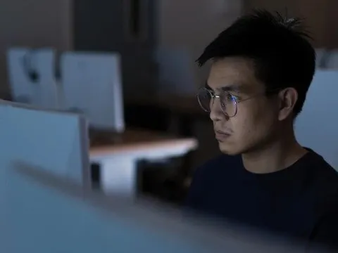 Nhận công việc lương 9 tỷ/năm ở Facebook, mọi người cứ tưởng sướng lắm: "Tôi chỉ thấy hoảng loạn tinh thần"