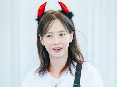 Nữ thần mặt mộc gây sốt MXH vì quá trẻ đẹp ở tuổi 42, hơn 20 năm diện mạo chẳng mấy thay đổi