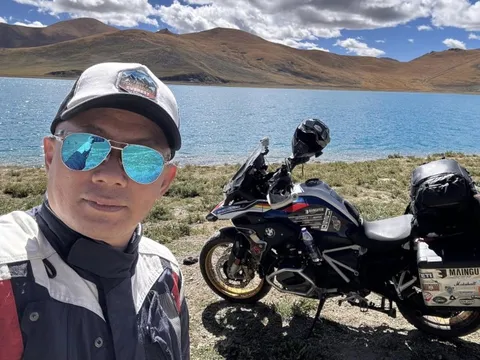 CEO lái môtô hơn 3.000km từ Tây Tạng tới Gala BCA 2023: "Tốt nhất, đắt nhất, xịn nhất vẫn không bằng phù hợp nhất"