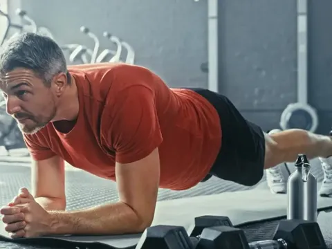 4 bài tập giúp hiện thực hóa giấc mơ “sống khỏe mạnh tới 100 tuổi”