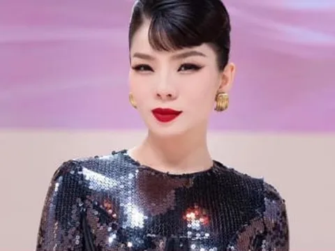 Lệ Quyên giàu cỡ nào mà khiến diva Mỹ Linh phải trầm trồ?