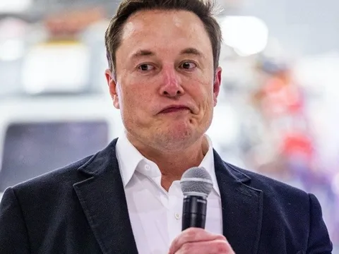 Cánh tay phải của Warren Buffett khẳng định: CEO của BYD giỏi sáng tạo ra mọi thứ hơn Elon Musk!
