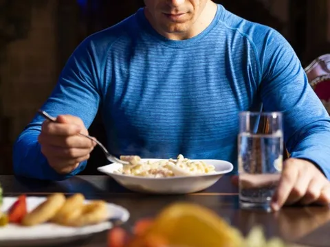 Làm điều này trước khi ăn để ‘giảm cân không mất sức’, đào thải độc tố trong cơ thể