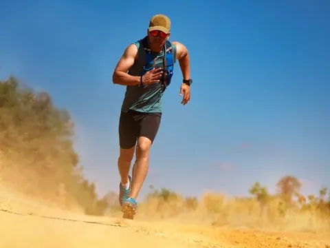 Người đàn ông 32 tuổi suy thận sau khi chạy bộ: Bác sĩ chỉ ra lỗi sai gặp ở nhiều người