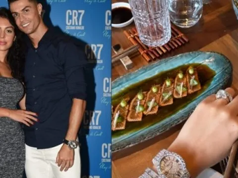 Đi ăn cùng Ronaldo, bạn gái người mẫu "flex" nhẫn kim cương khổng lồ ở ngón áp út, liệu sắp có đám cưới?