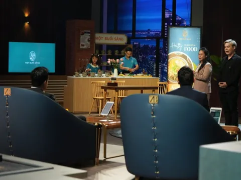 TikToker Long Chun lên Shark Tank gọi 2 tỷ đồng cho 2 quán bún thang, Shark Bình nói thẳng: "Long mạch’ chính là Long Chun với 7 triệu Followers, 2 tỷ có thể xin gia đình