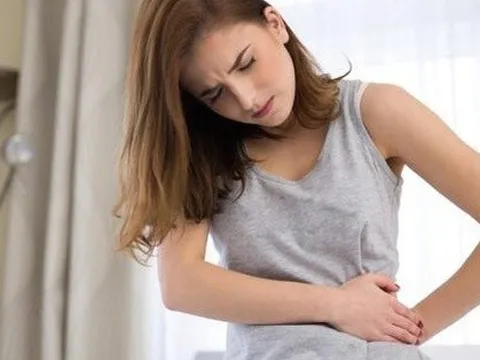 Dạ dày kêu ùng ục hay cảm giác sôi bụng báo hiệu điều gì?