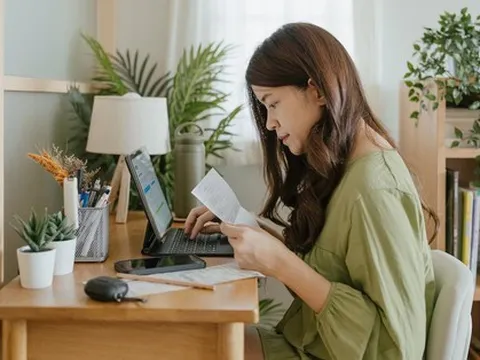 Chuyên gia tài chính: “Thay vì tích trữ, mọi người nên nghĩ đến việc sử dụng tiền mặt một cách hợp lý'