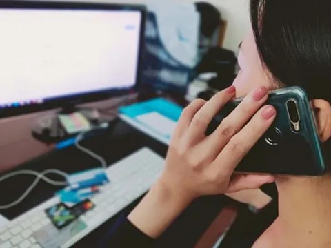 Nhận thông báo “khóa sim”, người phụ nữ mất 900 triệu đồng (?!)