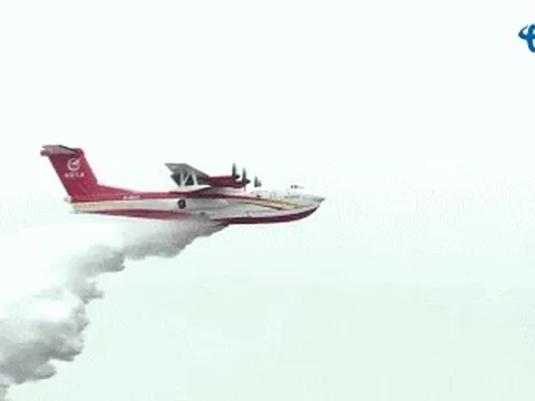 Trung Quốc khiến thế giới xôn xao với ‘rồng nước Made in China’: Thiết kế máy bay và tàu hai trong một, giải quyết ‘ngon ơ’ từ cháy lớn đến cứu hộ biển