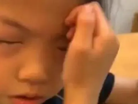 Bé gái 9 tuổi gần như bị mù, thủ phạm có thể cũng đang ở quanh bạn